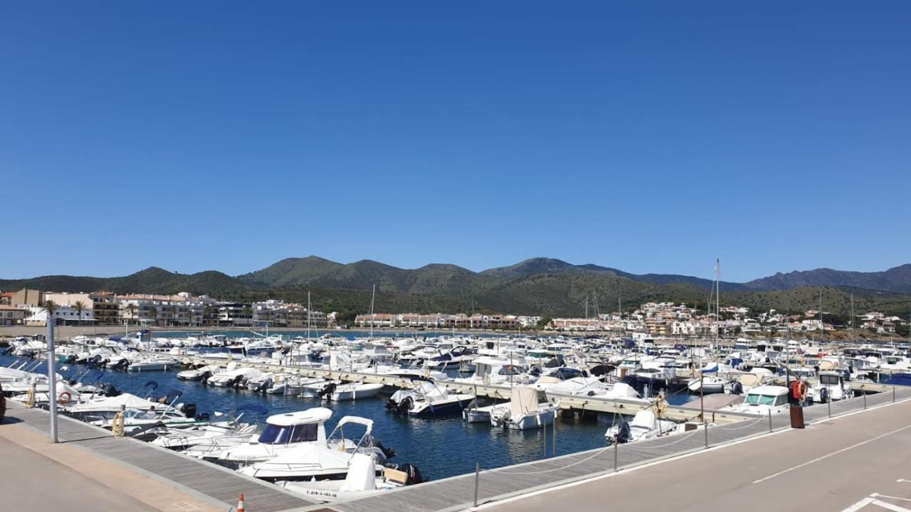 port de llança , LA Miranda Apartamento Exterior foto